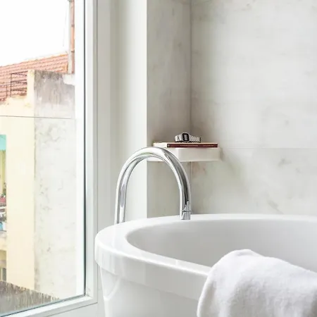 Altido Stylish 5br With Big Terrace In Principe Real 게스트하우스
