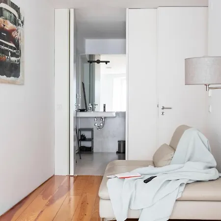 Altido Stylish 5br With Big Terrace In Principe Real Lisbon