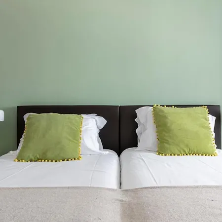 Altido Stylish 5br With Big Terrace In Principe Real 3* Lizbona