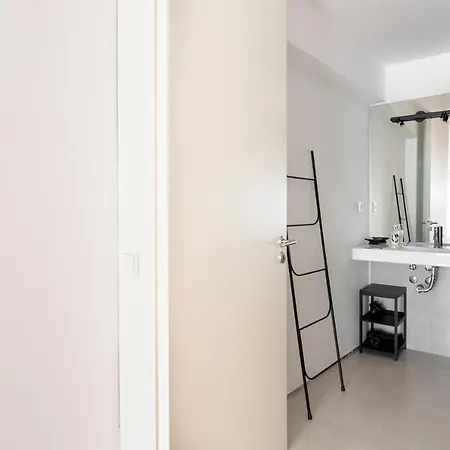 Altido Stylish 5br With Big Terrace In Principe Real Лиссабон