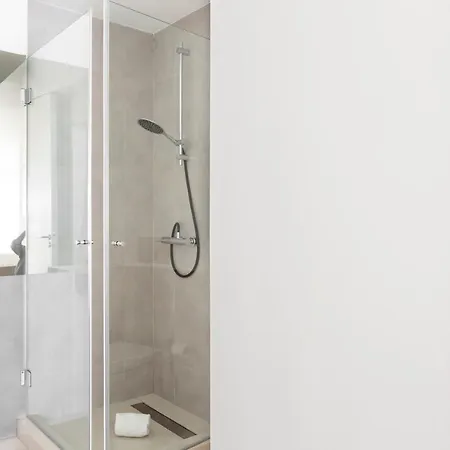 Altido Stylish 5br With Big Terrace In Principe Real Гостевой дом Лиссабон