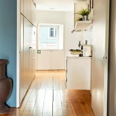 Maison d'hôtes Altido Stylish 5br With Big Terrace In Principe Real 3*