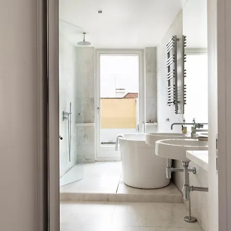 Altido Stylish 5br With Big Terrace In Principe Real Vendégház Lisboa